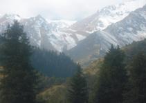 Tiyenşan (Tanrı Dağları)
