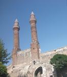 Çifte Minareli Medrese
